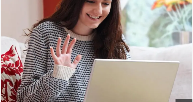 أفضل تطبيق لإنشاء قواميس مخصصة أثناء تعلم اللغات